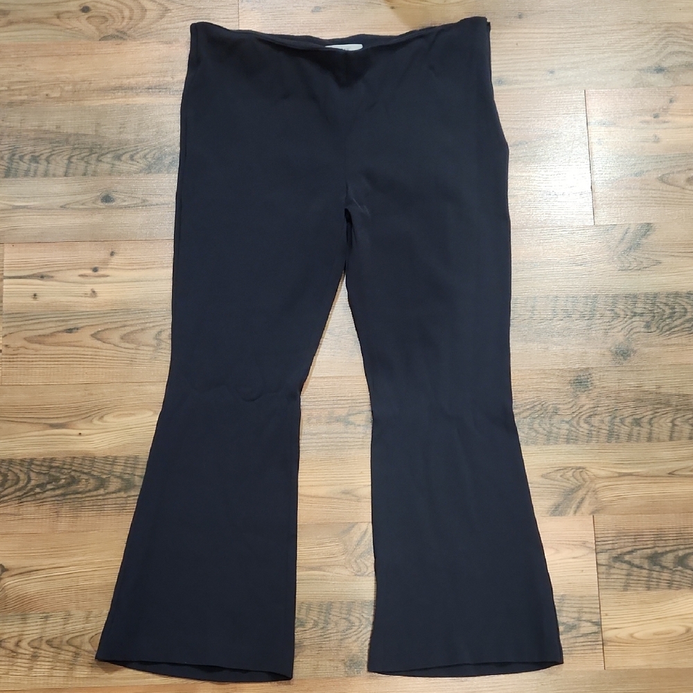 Dusan Navy Cropped Kick Ankle Europe Pants Large Lagenlook Navy Quiet Luxury